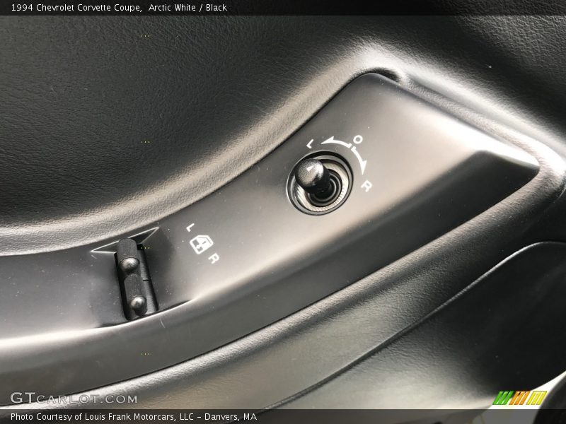 Arctic White / Black 1994 Chevrolet Corvette Coupe