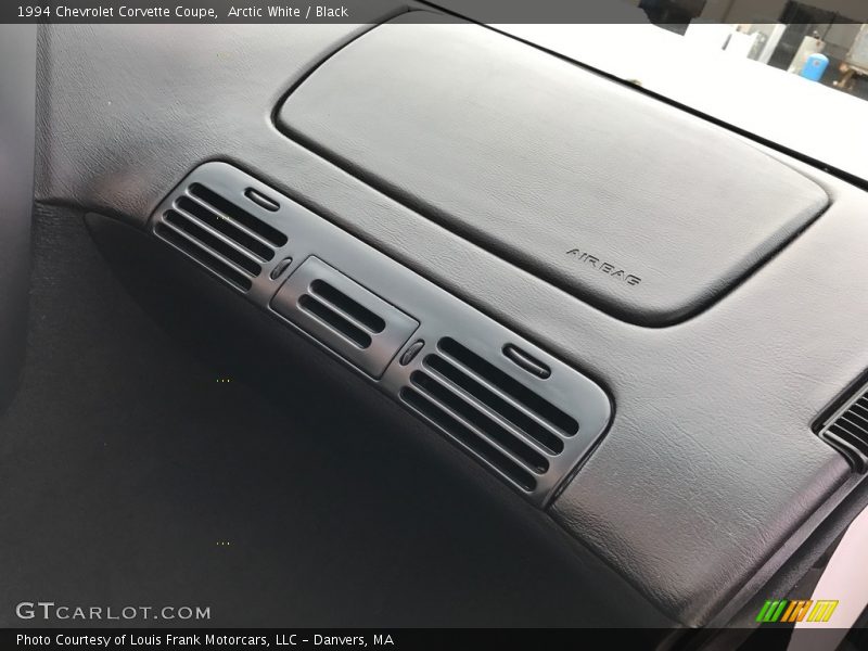 Arctic White / Black 1994 Chevrolet Corvette Coupe