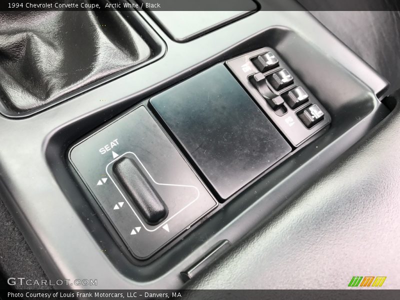 Arctic White / Black 1994 Chevrolet Corvette Coupe