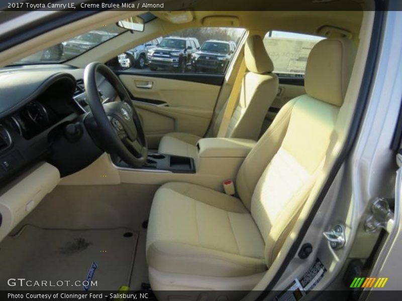 Creme Brulee Mica / Almond 2017 Toyota Camry LE