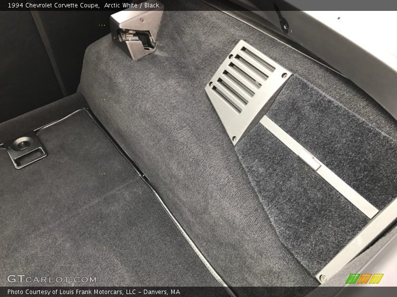 Arctic White / Black 1994 Chevrolet Corvette Coupe
