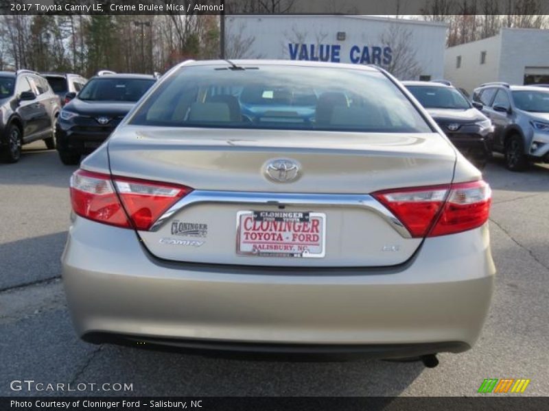 Creme Brulee Mica / Almond 2017 Toyota Camry LE