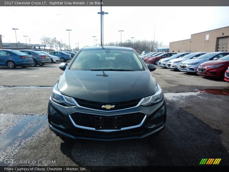 Nightfall Gray Metallic / Jet Black 2017 Chevrolet Cruze LT