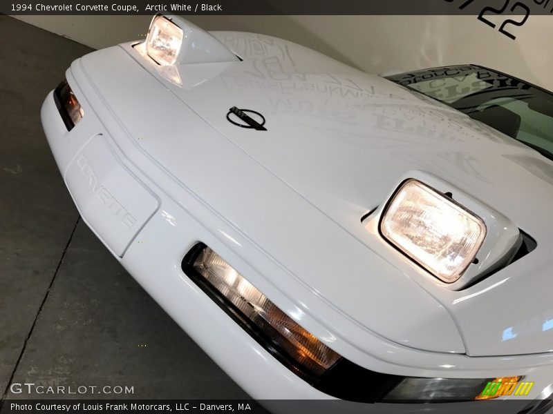 Arctic White / Black 1994 Chevrolet Corvette Coupe