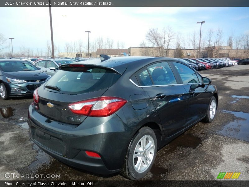 Nightfall Gray Metallic / Jet Black 2017 Chevrolet Cruze LT