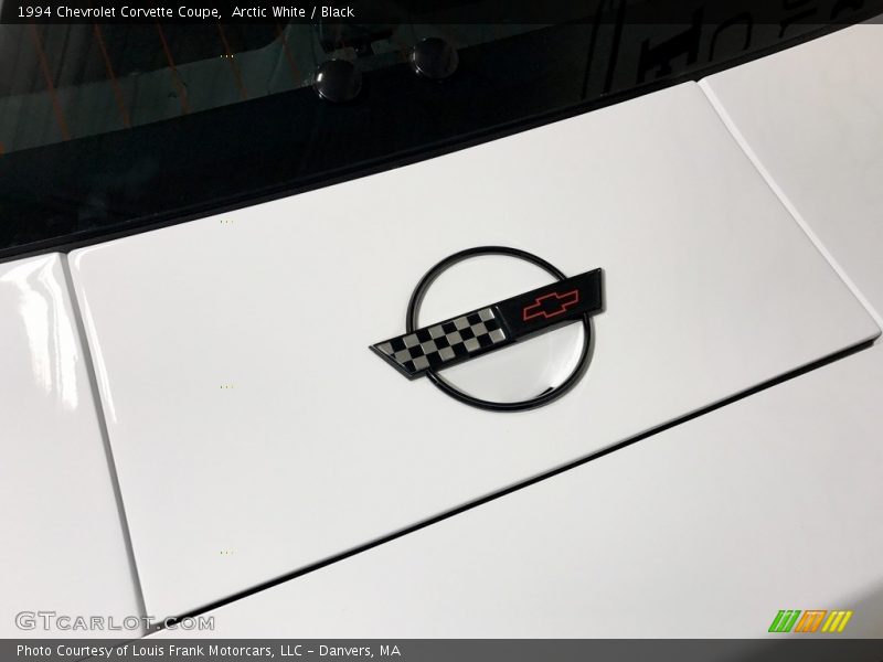 Arctic White / Black 1994 Chevrolet Corvette Coupe