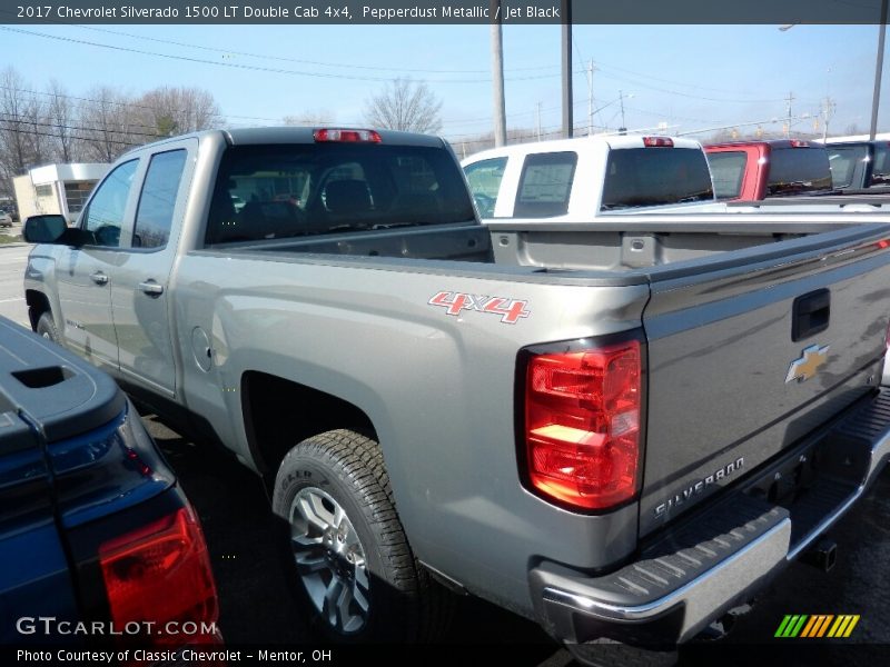 Pepperdust Metallic / Jet Black 2017 Chevrolet Silverado 1500 LT Double Cab 4x4