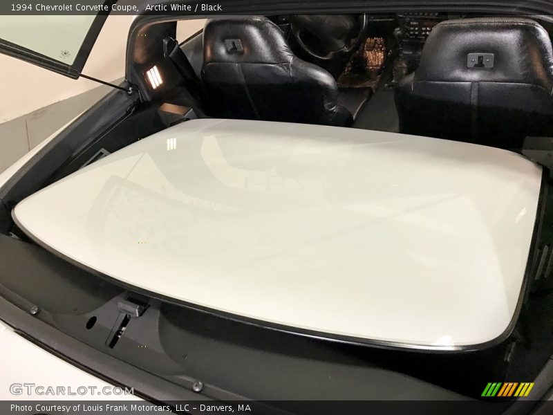 Arctic White / Black 1994 Chevrolet Corvette Coupe