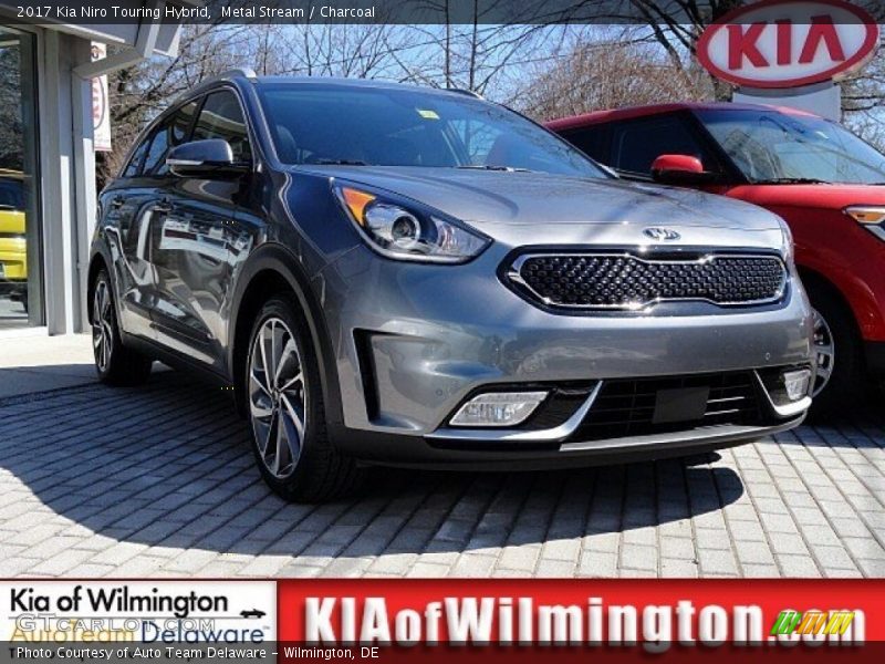 Metal Stream / Charcoal 2017 Kia Niro Touring Hybrid
