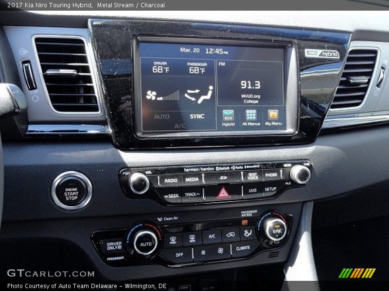 Metal Stream / Charcoal 2017 Kia Niro Touring Hybrid