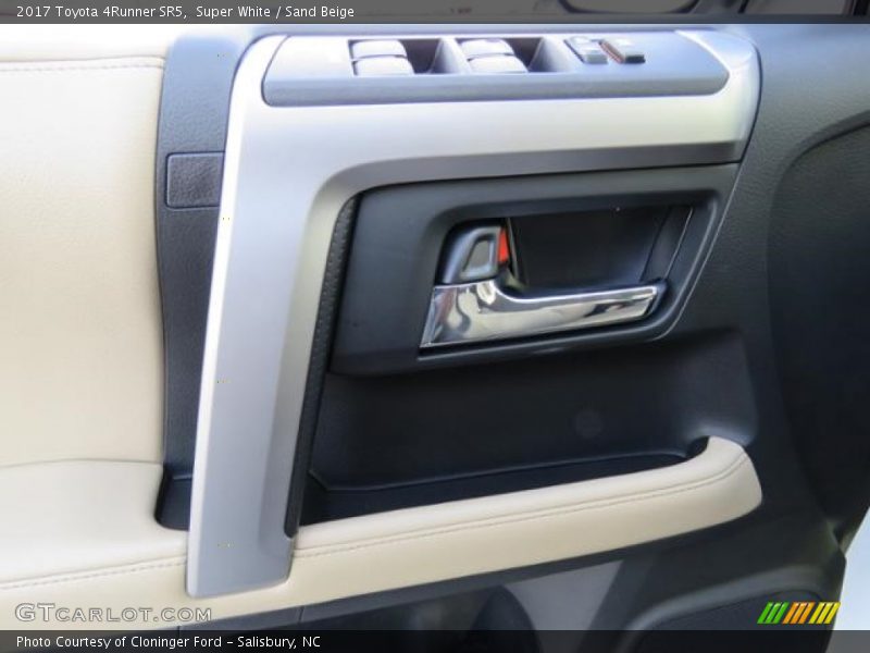 Door Panel of 2017 4Runner SR5