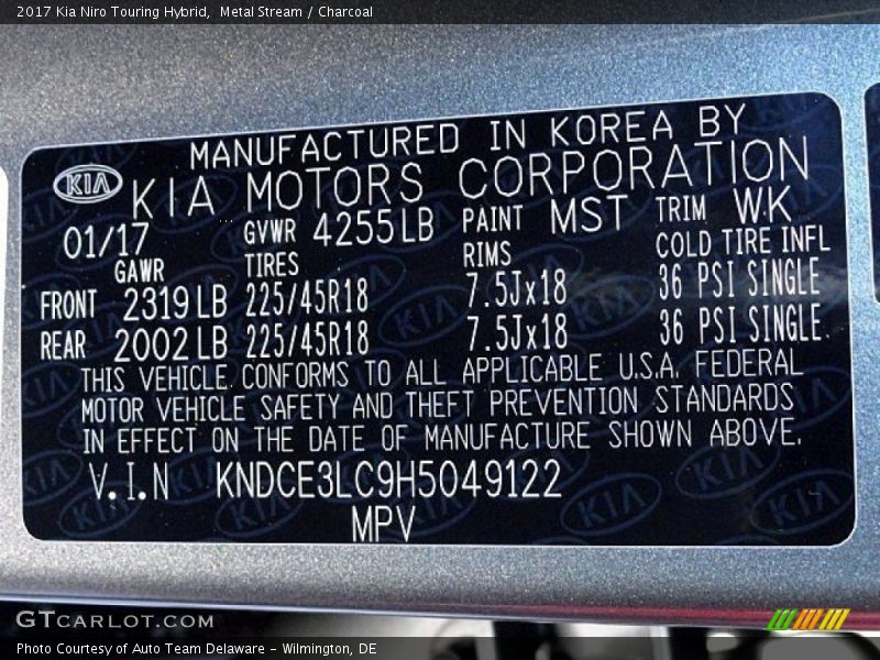 Metal Stream / Charcoal 2017 Kia Niro Touring Hybrid