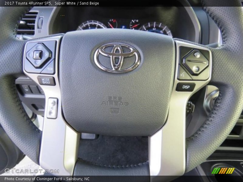 Super White / Sand Beige 2017 Toyota 4Runner SR5