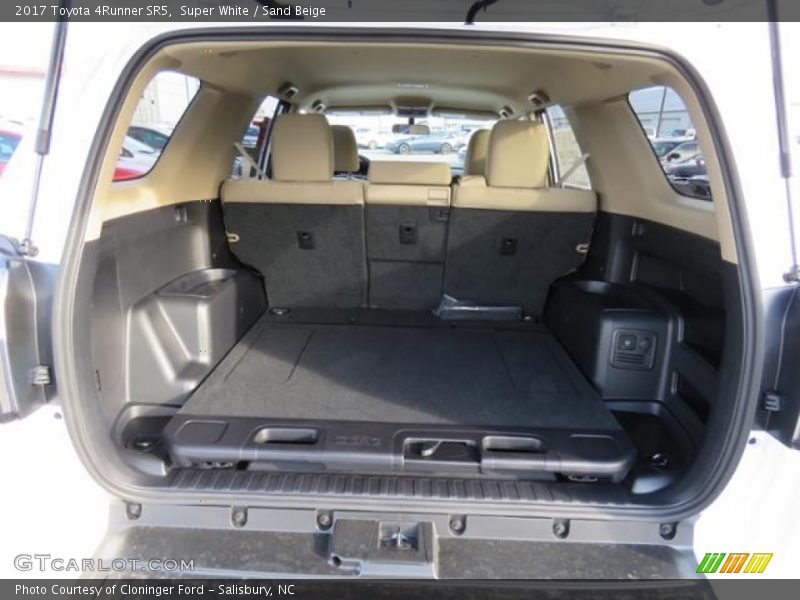  2017 4Runner SR5 Trunk