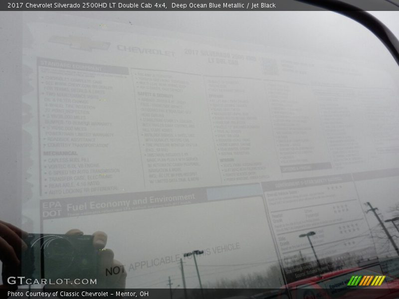Deep Ocean Blue Metallic / Jet Black 2017 Chevrolet Silverado 2500HD LT Double Cab 4x4