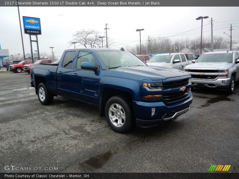 Deep Ocean Blue Metallic / Jet Black 2017 Chevrolet Silverado 1500 LT Double Cab 4x4