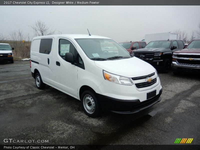 Designer White / Medium Pewter 2017 Chevrolet City Express LS