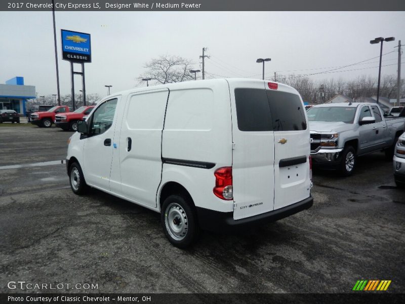 Designer White / Medium Pewter 2017 Chevrolet City Express LS
