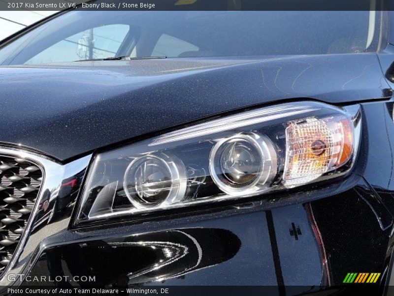 Ebony Black / Stone Beige 2017 Kia Sorento LX V6