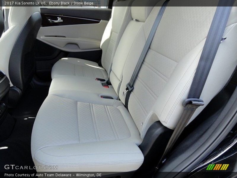 Ebony Black / Stone Beige 2017 Kia Sorento LX V6