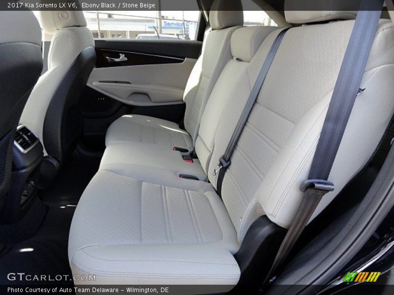 Ebony Black / Stone Beige 2017 Kia Sorento LX V6