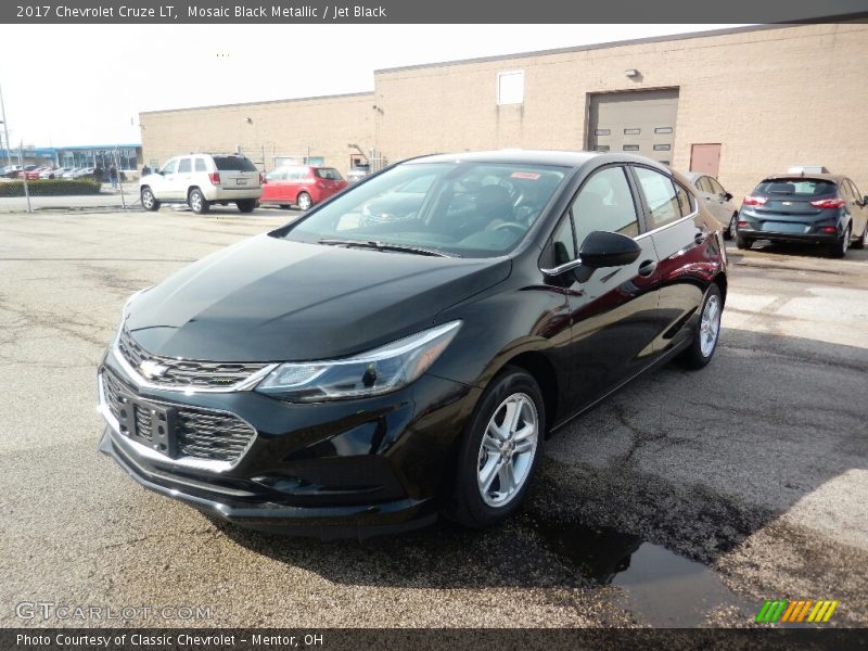 Mosaic Black Metallic / Jet Black 2017 Chevrolet Cruze LT
