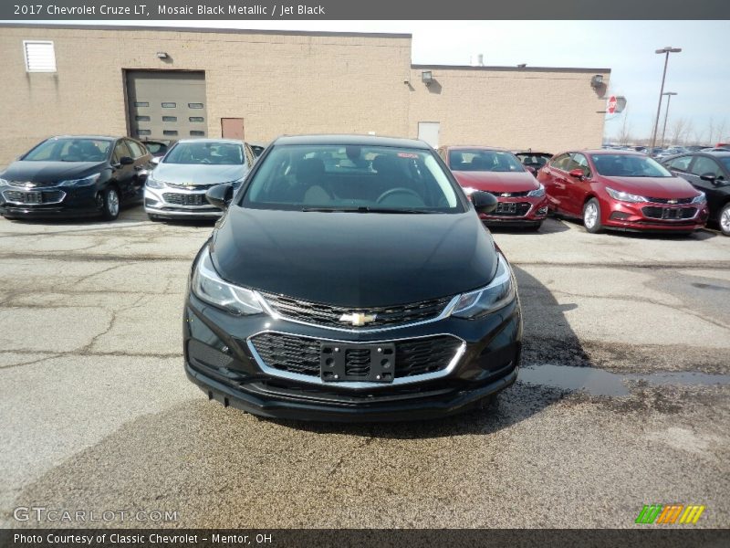 Mosaic Black Metallic / Jet Black 2017 Chevrolet Cruze LT