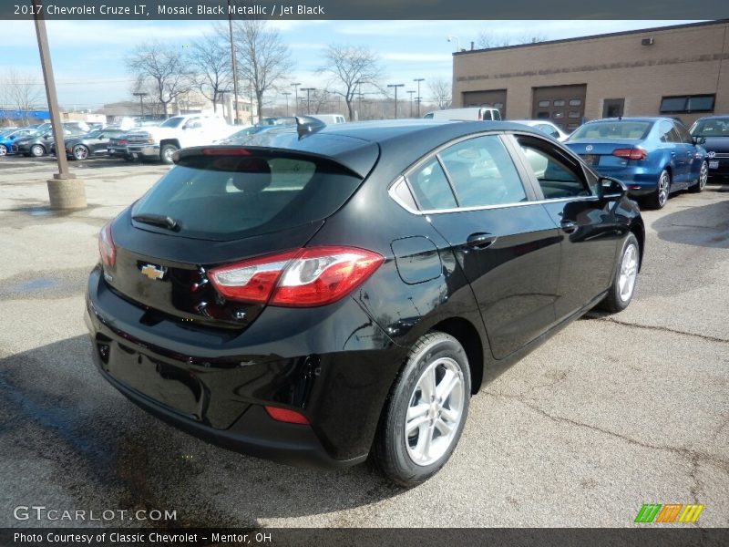 Mosaic Black Metallic / Jet Black 2017 Chevrolet Cruze LT