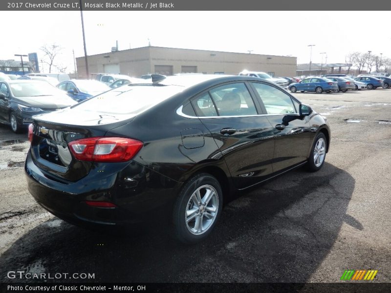 Mosaic Black Metallic / Jet Black 2017 Chevrolet Cruze LT
