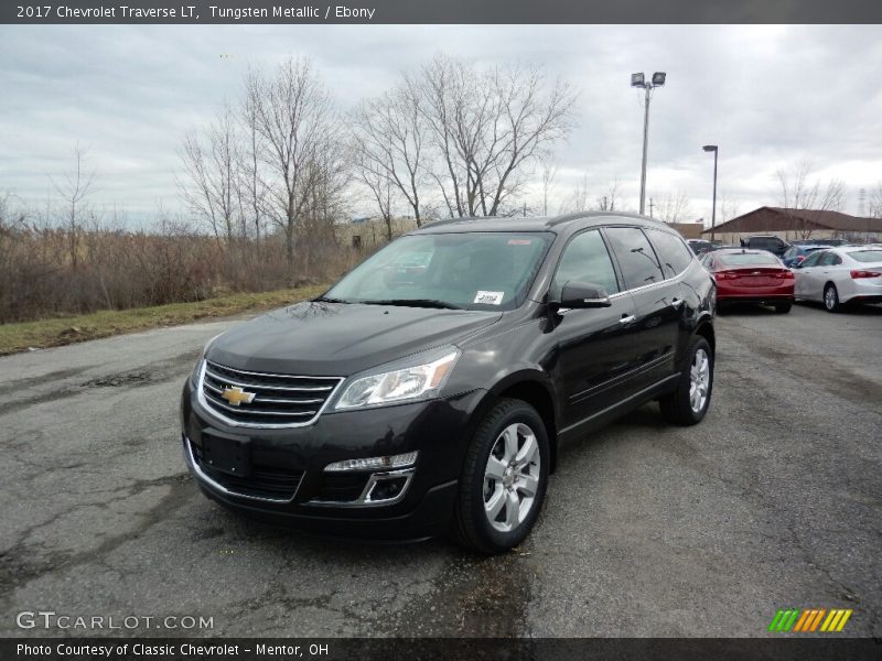 Tungsten Metallic / Ebony 2017 Chevrolet Traverse LT