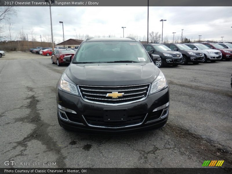 Tungsten Metallic / Ebony 2017 Chevrolet Traverse LT