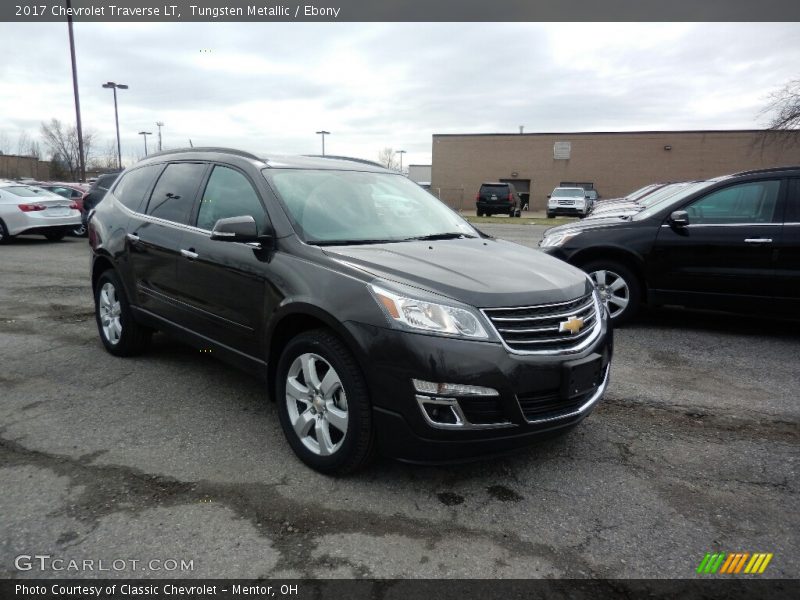 Tungsten Metallic / Ebony 2017 Chevrolet Traverse LT
