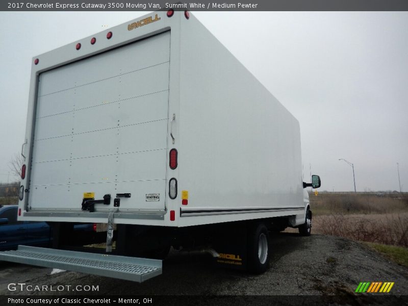 Summit White / Medium Pewter 2017 Chevrolet Express Cutaway 3500 Moving Van