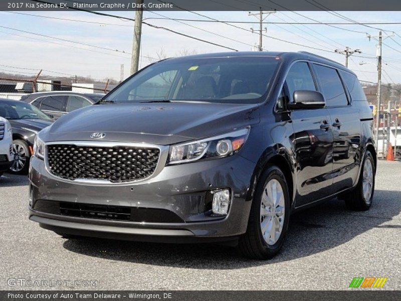 Front 3/4 View of 2017 Sedona EX