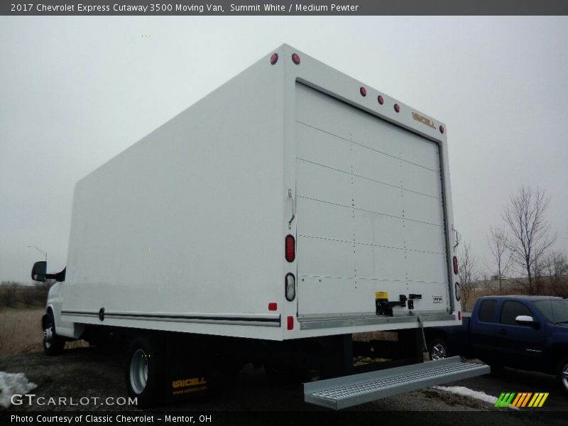 Summit White / Medium Pewter 2017 Chevrolet Express Cutaway 3500 Moving Van