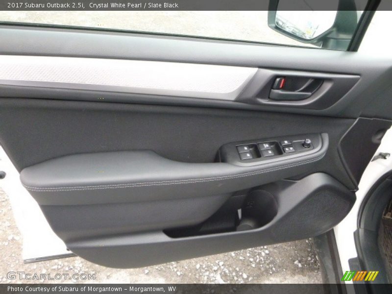 Crystal White Pearl / Slate Black 2017 Subaru Outback 2.5i