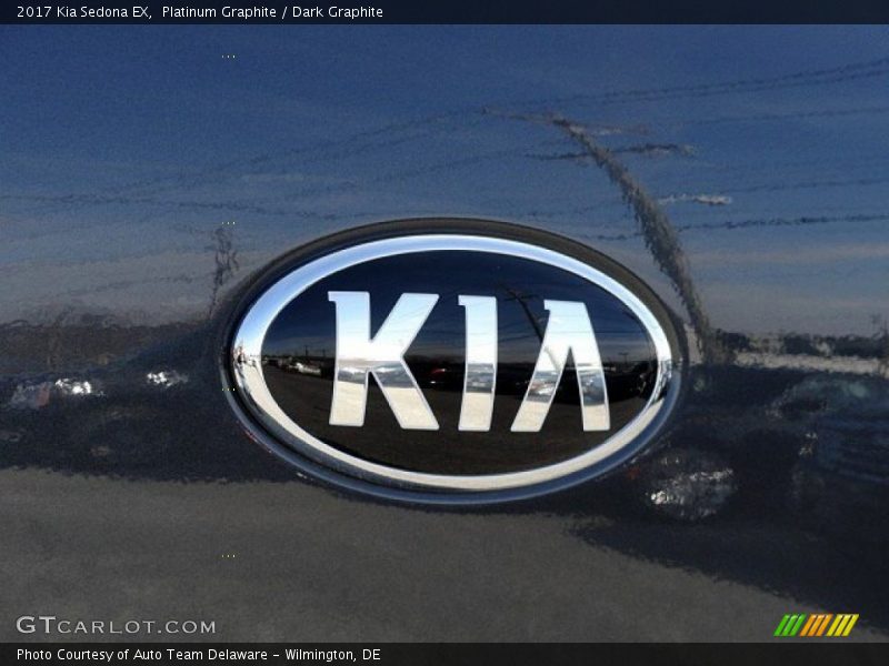 Platinum Graphite / Dark Graphite 2017 Kia Sedona EX
