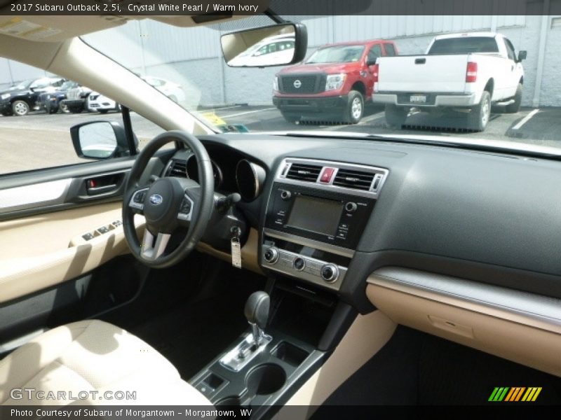 Crystal White Pearl / Warm Ivory 2017 Subaru Outback 2.5i