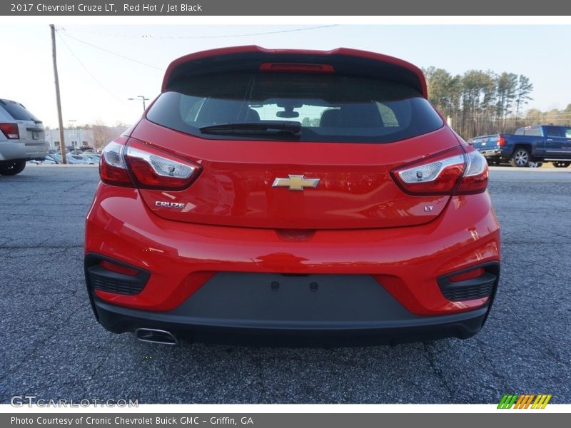 Red Hot / Jet Black 2017 Chevrolet Cruze LT