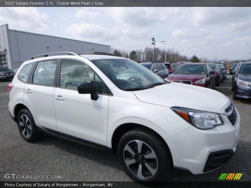 Crystal White Pearl / Gray 2017 Subaru Forester 2.5i