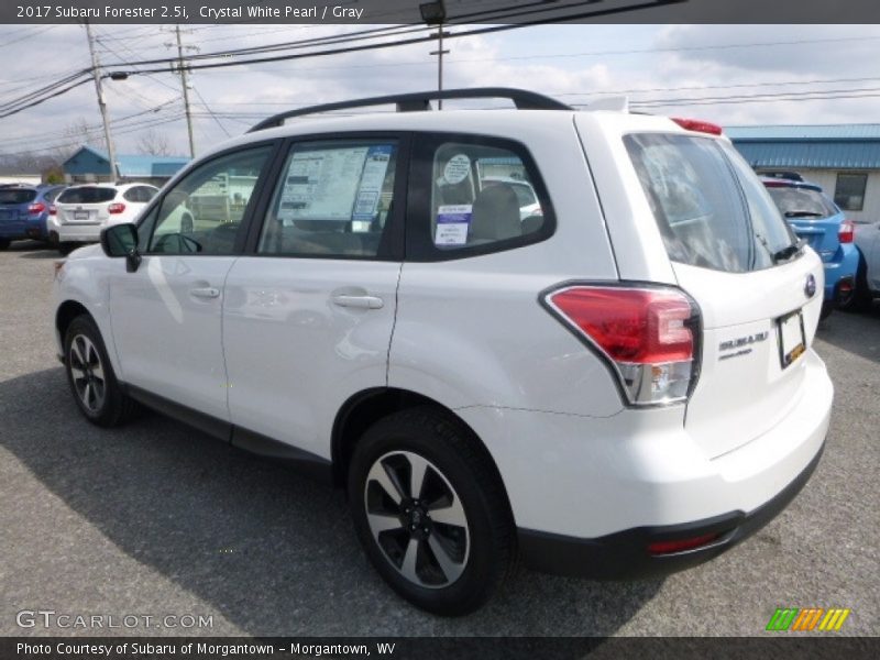 Crystal White Pearl / Gray 2017 Subaru Forester 2.5i