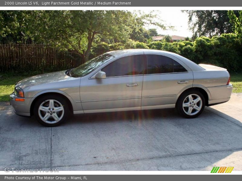 Light Parchment Gold Metallic / Medium Parchment 2000 Lincoln LS V6