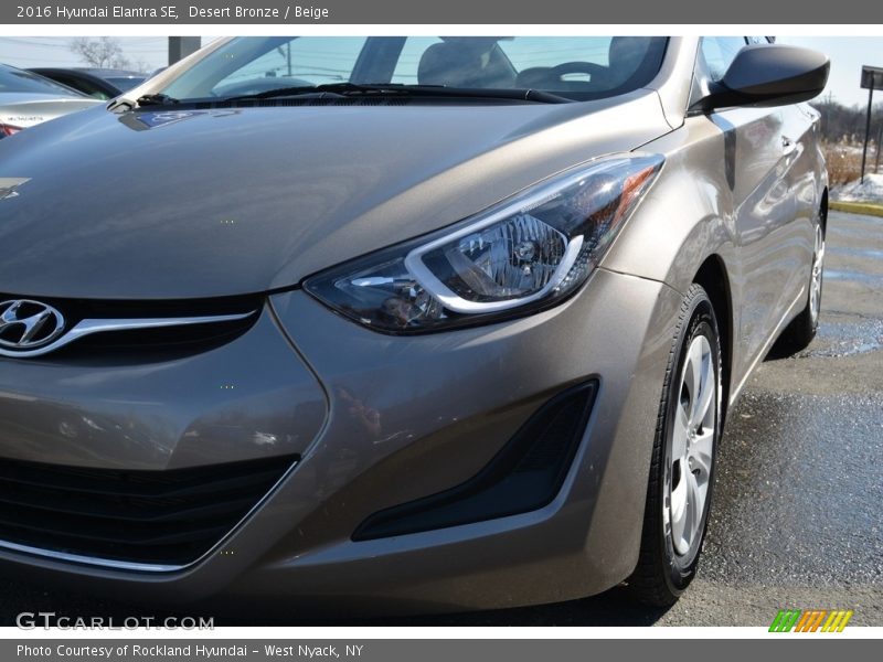 Desert Bronze / Beige 2016 Hyundai Elantra SE