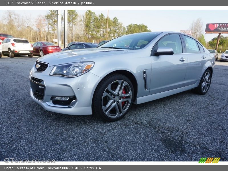 Front 3/4 View of 2017 SS Sedan