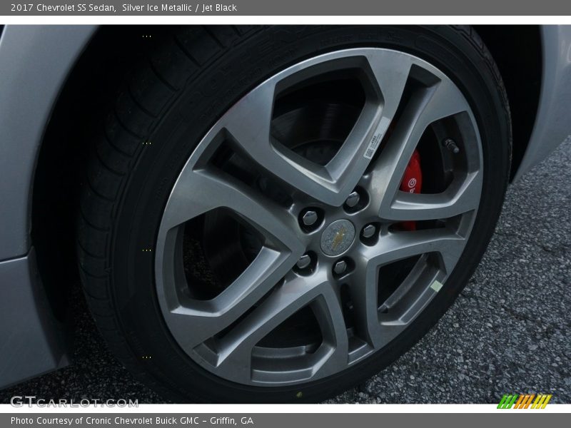  2017 SS Sedan Wheel