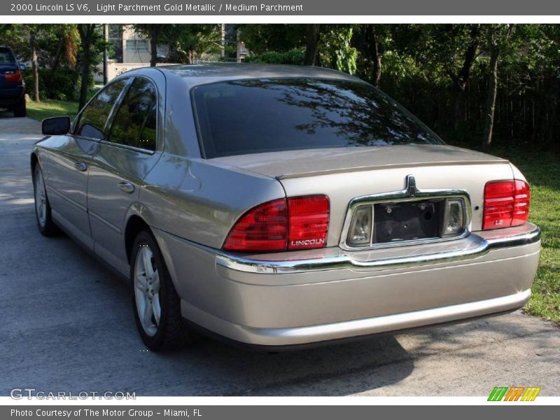Light Parchment Gold Metallic / Medium Parchment 2000 Lincoln LS V6