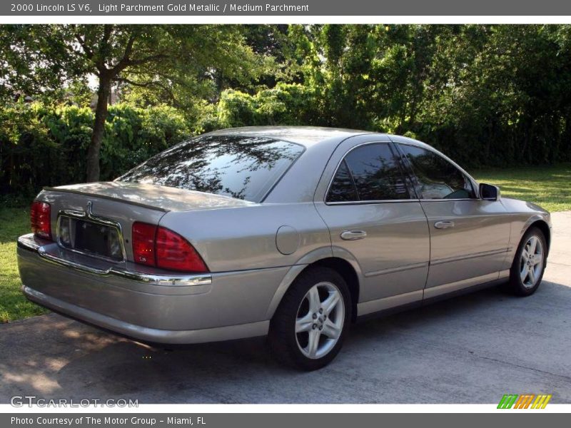 Light Parchment Gold Metallic / Medium Parchment 2000 Lincoln LS V6