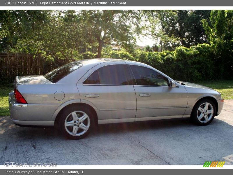 Light Parchment Gold Metallic / Medium Parchment 2000 Lincoln LS V6