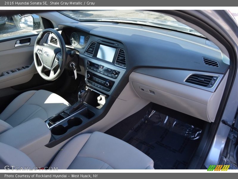 Shale Gray Metallic / Gray 2016 Hyundai Sonata SE