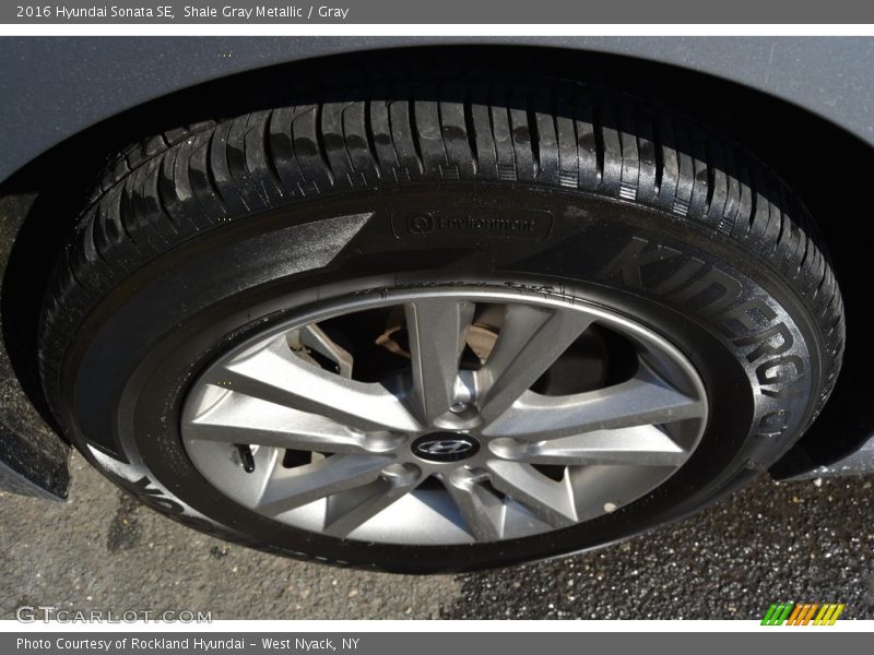 Shale Gray Metallic / Gray 2016 Hyundai Sonata SE